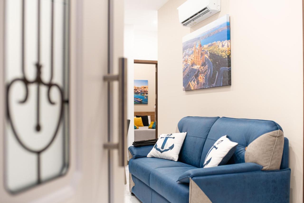 Aloha - Village Apartment 2 Bedroom In เมลลิฮา ภายนอก รูปภาพ